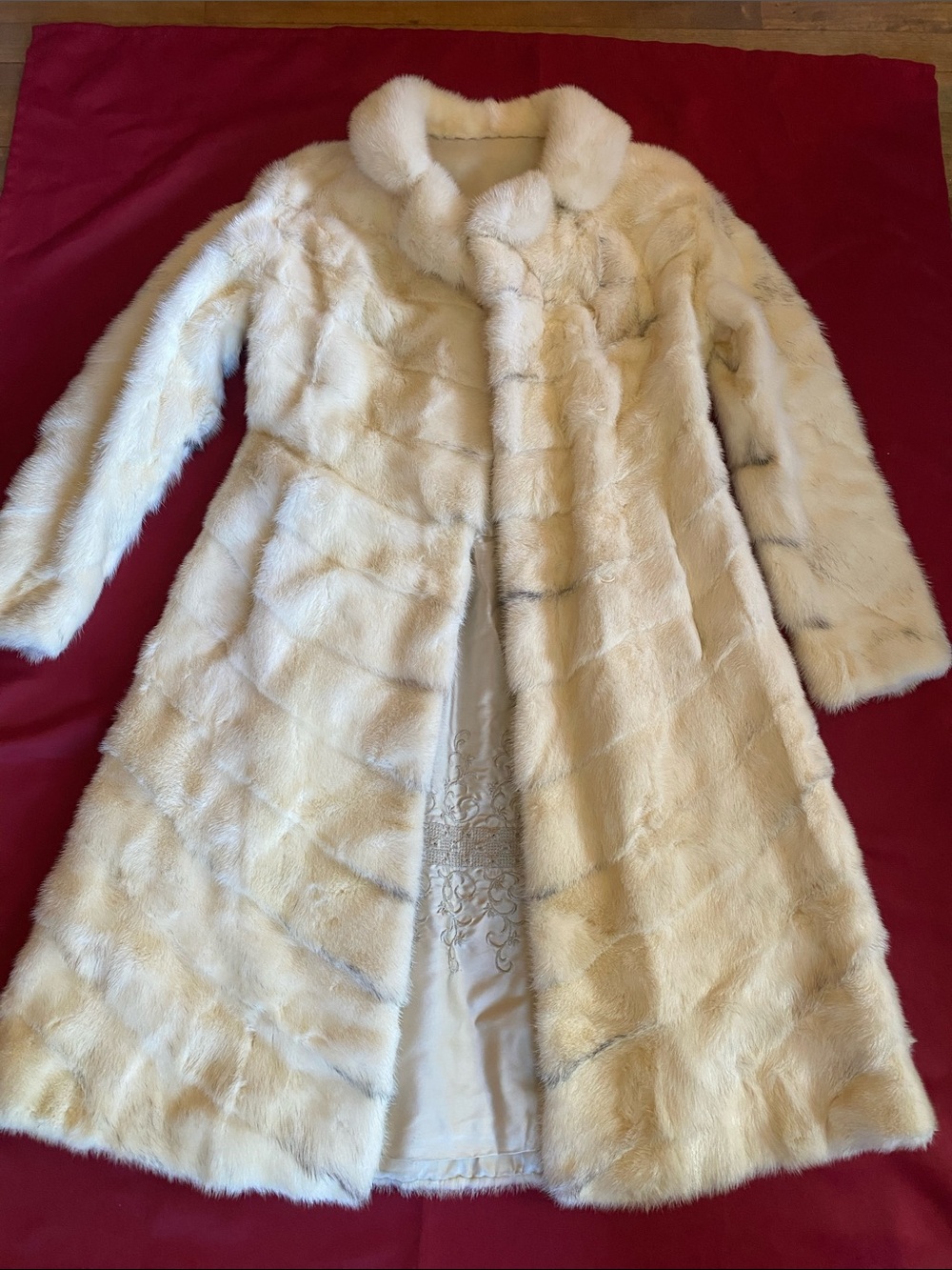 Women's Ivory Mink Fur Pea Coat - Luxurious Long Styler